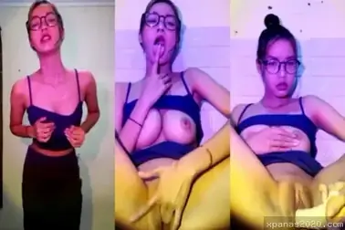 Cewek Imut Manjain Memek Pake Mainan Gacor Lumer